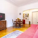 Elegantis Solinda Suite Apartment